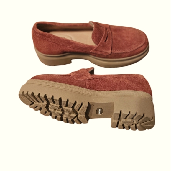Patina Women's Suede Rust Loafers Size 7 - Picture 6 of 8